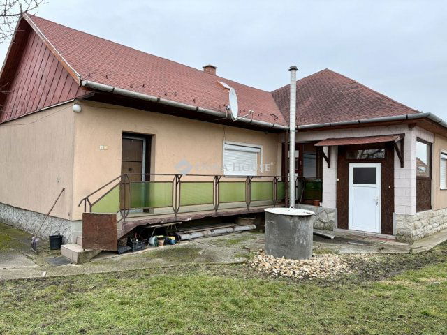 Eladó családi ház, Szakáldon 22 M Ft, 3 szobás