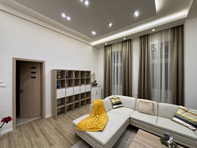 Eladó téglalakás, Budapesten, IX. kerületben, Kinizsi utcában