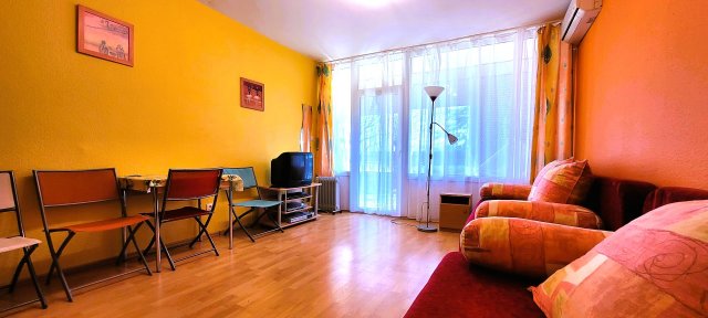 Eladó nyaraló, Balatonfüreden 41.9 M Ft, 1 szobás