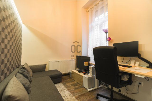 Eladó téglalakás, Budapesten, VII. kerületben, Thököly úton