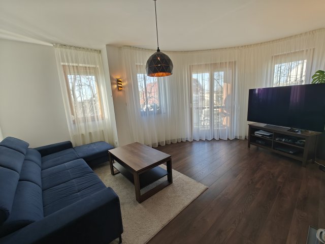 Eladó téglalakás, Szegeden, Csöndes utcában 84.9 M Ft, 3 szobás