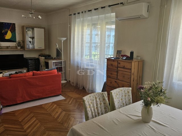 Eladó téglalakás, Budapesten, VIII. kerületben 84.9 M Ft