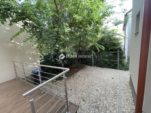 Kiadó családi ház, albérlet, Szombathelyen 390 E Ft / hó
