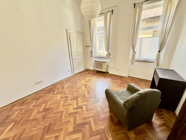 Kiadó téglalakás, albérlet, VII. kerületben, Akácfa utcában