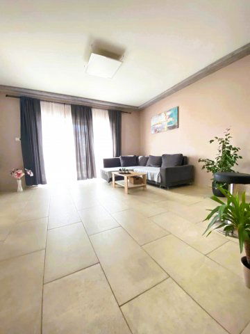 Eladó családi ház, Csörögön, Komáromi utcában 83.5 M Ft