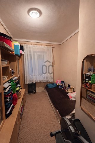 Eladó téglalakás, Komlón 18.9 M Ft, 2 szobás