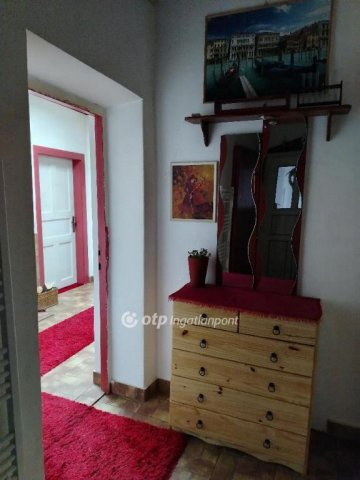 Eladó családi ház, Salgótarjánban 26 M Ft, 3 szobás