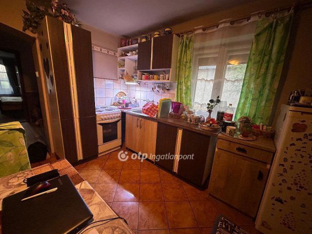 Eladó családi ház, Bujon 14.9 M Ft, 2 szobás