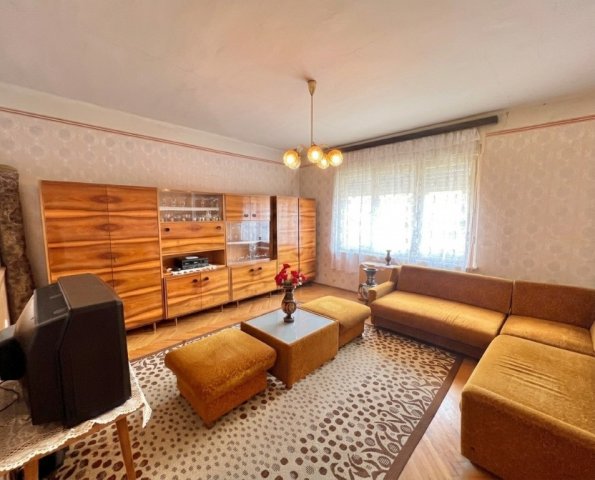 Eladó családi ház, Jután 38.9 M Ft, 3+1 szobás