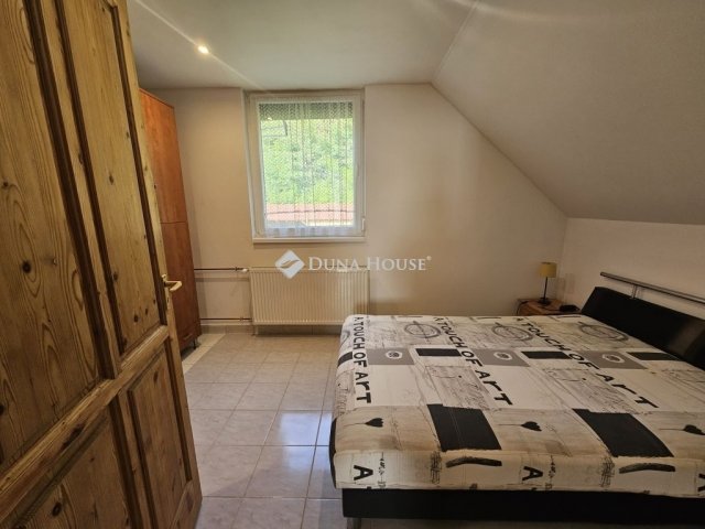 Eladó családi ház, Orfűn 134 M Ft, 6 szobás