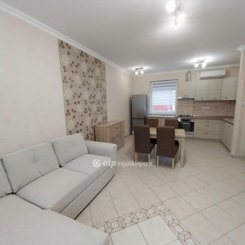 Kiadó téglalakás, albérlet, Nyíregyházán 170 E Ft / hó