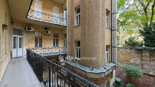 Eladó téglalakás, Budapesten, I. kerületben 130 M Ft, 3 szobás