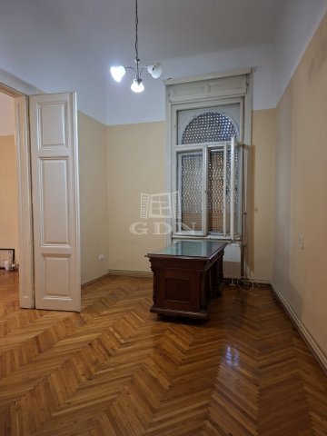 Kiadó téglalakás, albérlet, Szegeden 180 E Ft / hó, 2 szobás