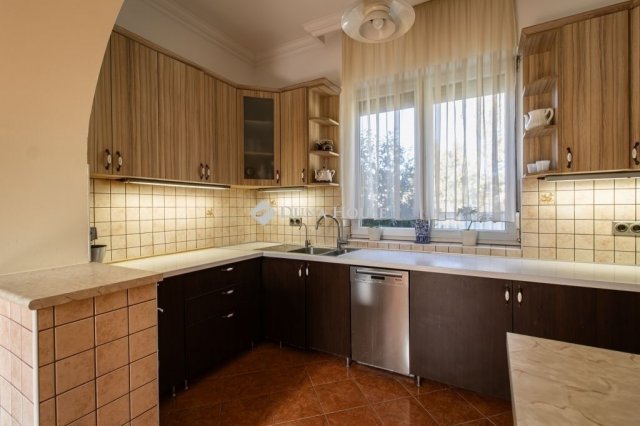 Eladó családi ház, Budapesten, XVIII. kerületben 140 M Ft