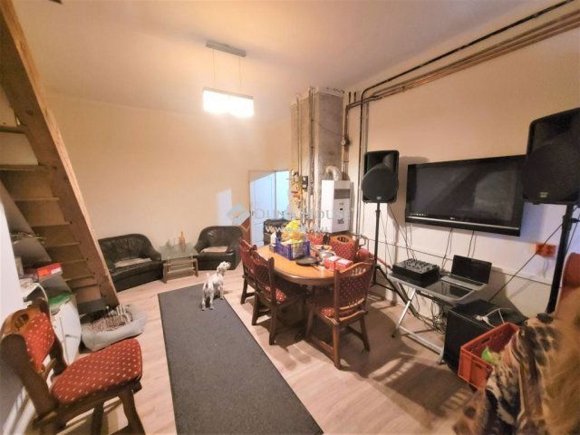 Eladó családi ház, Szigetszentmiklóson 149 M Ft, 5 szobás