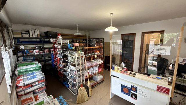 Eladó ipari ingatlan, Ecséden 135.9 M Ft, 1 szobás