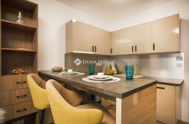 Eladó téglalakás, Budapesten, VIII. kerületben 48.129 M Ft