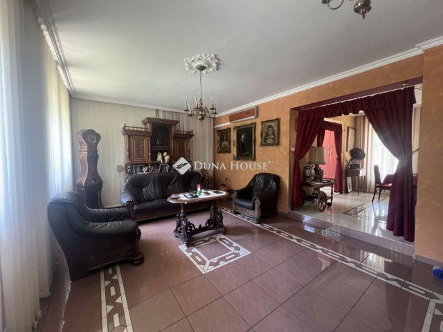 Eladó családi ház, Szegeden, Töltés utcában 150 M Ft