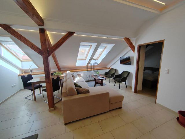 Kiadó téglalakás, albérlet, Cegléden 250 E Ft / hó, 2 szobás