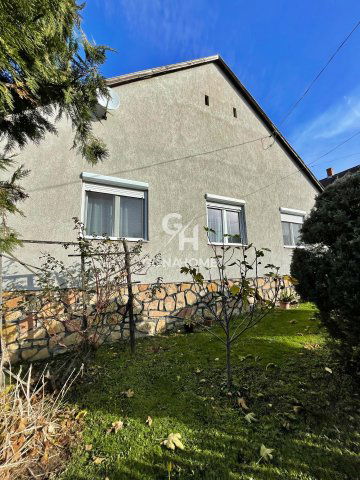 Eladó családi ház, Farkasgyepűn 57.9 M Ft, 3 szobás