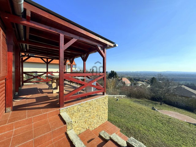Eladó családi ház, Szentendrén, Sólyom utcában 74.8 M Ft
