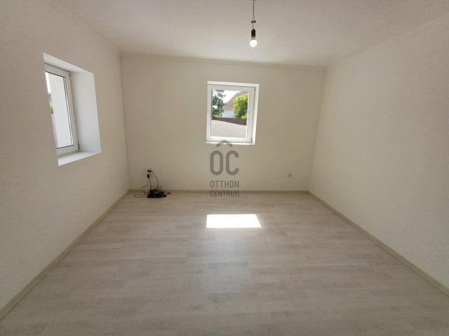 Eladó családi ház, Sárándon 46 M Ft, 4 szobás