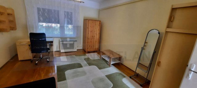 Kiadó téglalakás, albérlet, Szegeden 110 E Ft / hó, 1 szobás