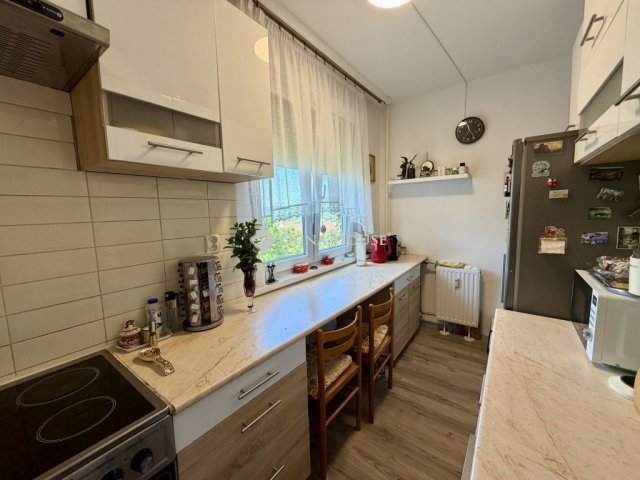 Eladó téglalakás, Szentendrén 67 M Ft, 2 szobás