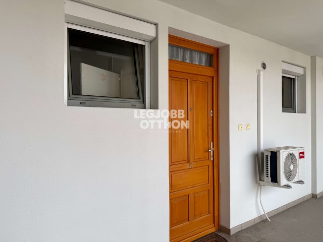 Kiadó téglalakás, albérlet, Cegléden 140 E Ft / hó, 1+1 szobás