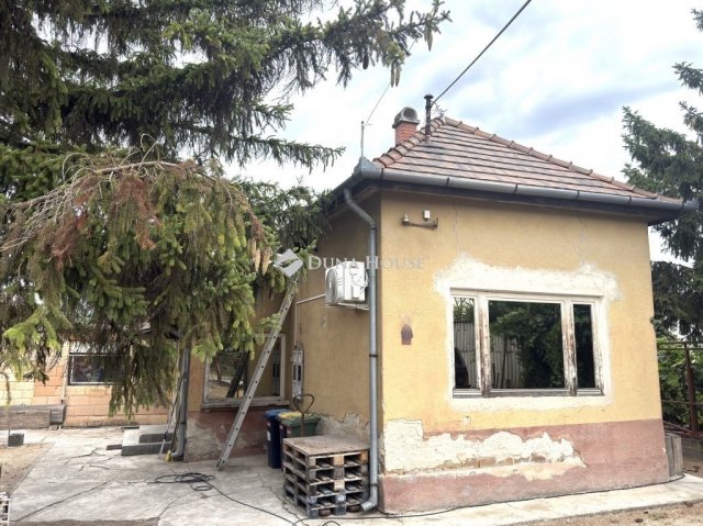 Eladó családi ház, Budapesten, XXI. kerületben 65 M Ft, 2 szobás