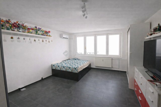 Eladó panellakás, Budapesten, XX. kerületben 67.9 M Ft, 2 szobás