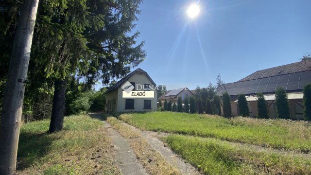Eladó családi ház, Tápióbicskén 40 M Ft, 3 szobás