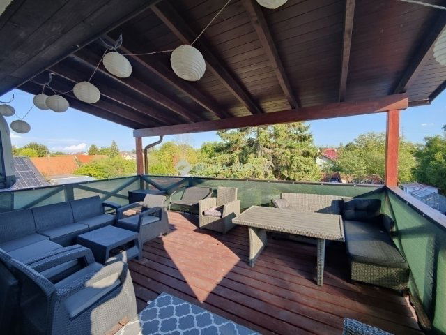 Eladó ikerház, Szentendrén 149.9 M Ft, 4 szobás