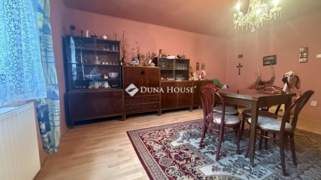 Eladó családi ház, Szombathelyen 85.9 M Ft, 5 szobás