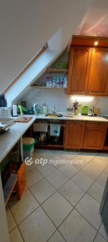 Eladó téglalakás, Kecskeméten 95 M Ft, 3+1 szobás