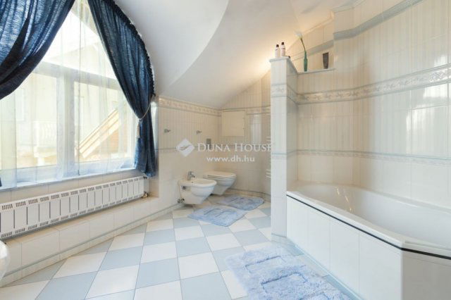 Eladó családi ház, Budapesten, XXI. kerületben 571.5 M Ft