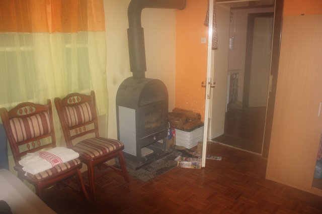 Eladó családi ház, Kapuváron 41.9 M Ft, 2+1 szobás