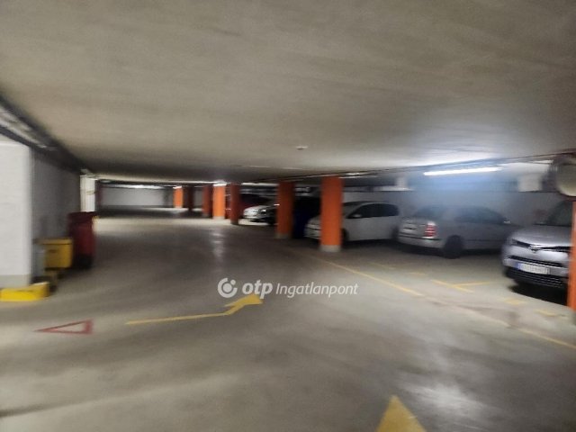 Kiadó iroda, Budapesten, I. kerületben 555 E Ft / hó