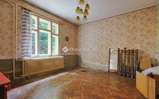Eladó családi ház, Budapesten, IV. kerületben 89 M Ft, 2 szobás