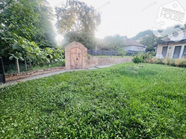 Eladó családi ház, Szekszárdon 69.5 M Ft, 3 szobás