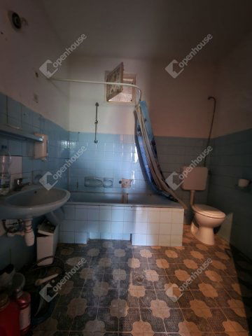 Eladó családi ház, Rédén 16.5 M Ft, 3 szobás