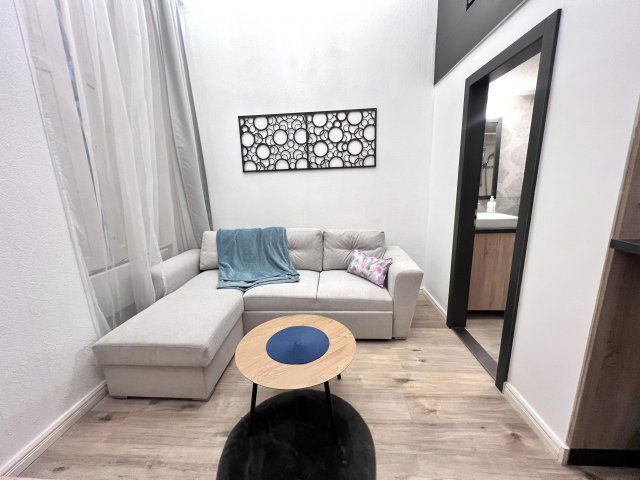 Kiadó téglalakás, albérlet, VIII. kerületben, József körúton