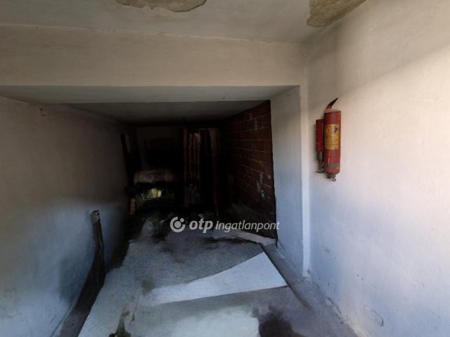 Eladó garázs, Szegeden 9.9 M Ft / költözzbe.hu