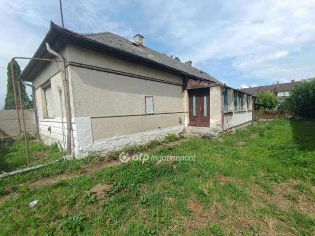 Eladó családi ház, Kisvárdán 18 M Ft, 3 szobás