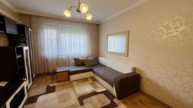 Kiadó panellakás, albérlet, Debrecenben 400 E Ft / hó, 3 szobás