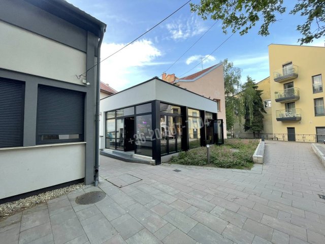 Eladó üzlethelyiség, Egerben, Kracker Károly utcában 89.9 M Ft