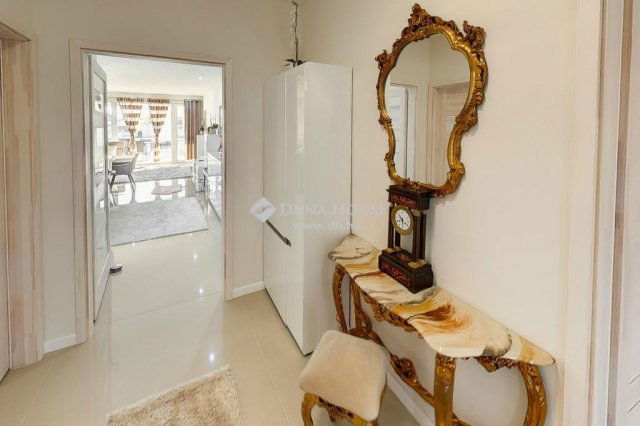 Eladó családi ház, Kecskeméten 103.9 M Ft, 4 szobás