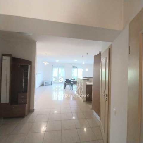 Kiadó téglalakás, albérlet, Nyíregyházán 230 E Ft / hó