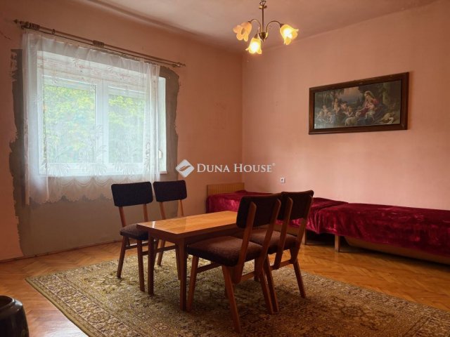 Eladó családi ház, Enyingen 40 M Ft, 1 szobás