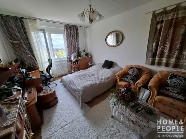 Eladó téglalakás, Szegeden 52.9 M Ft, 2 szobás